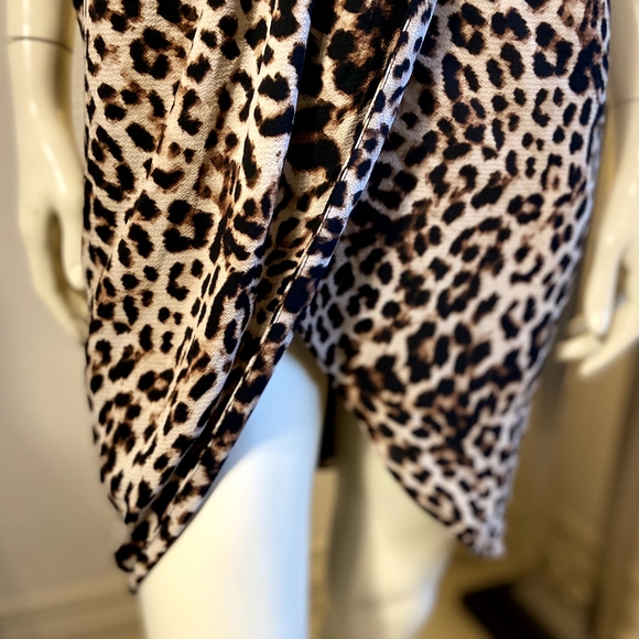 Vince Camuto Vneck Leopard Print Midi Dress Nwt - Picture 5 of 9